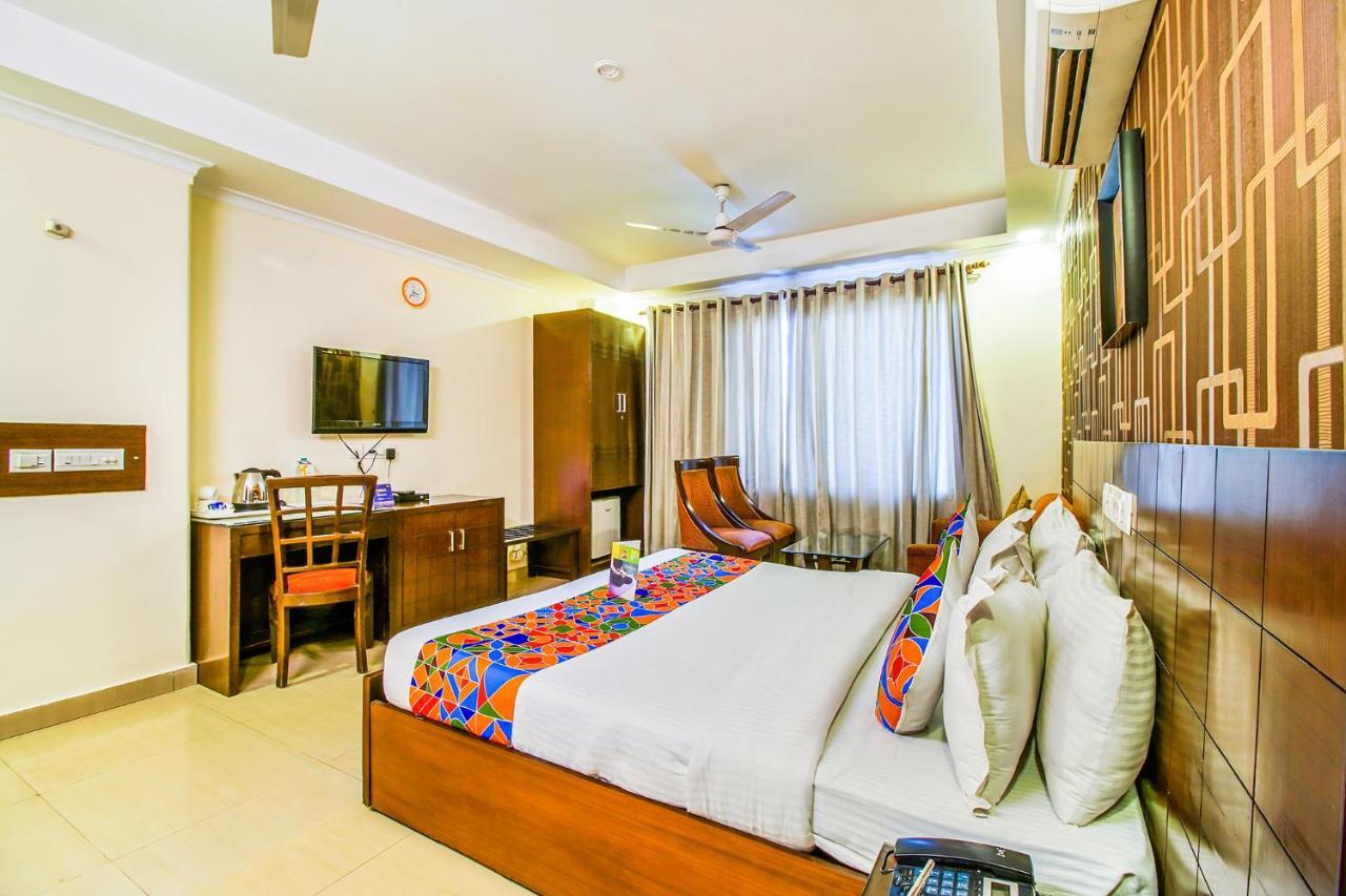 Fabhotel Signature Plaza New Delhi Luaran gambar