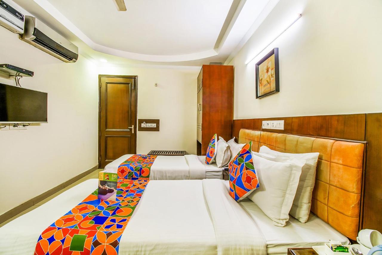Fabhotel Signature Plaza New Delhi Luaran gambar